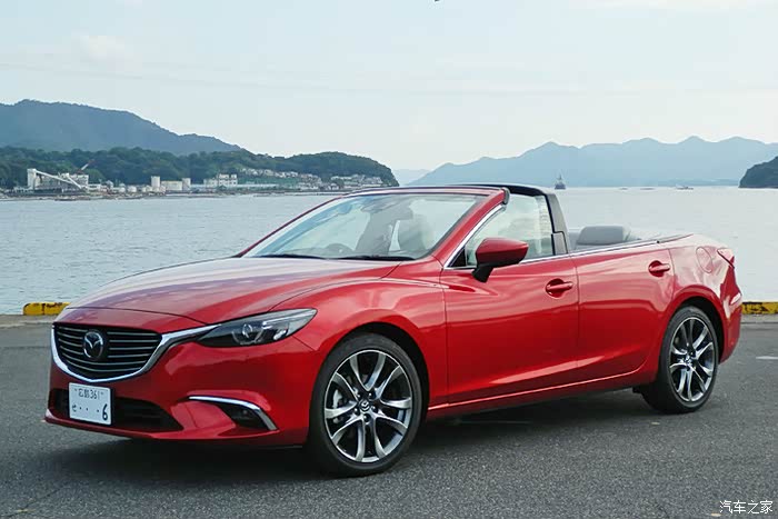 atenza的四门敞篷轿跑