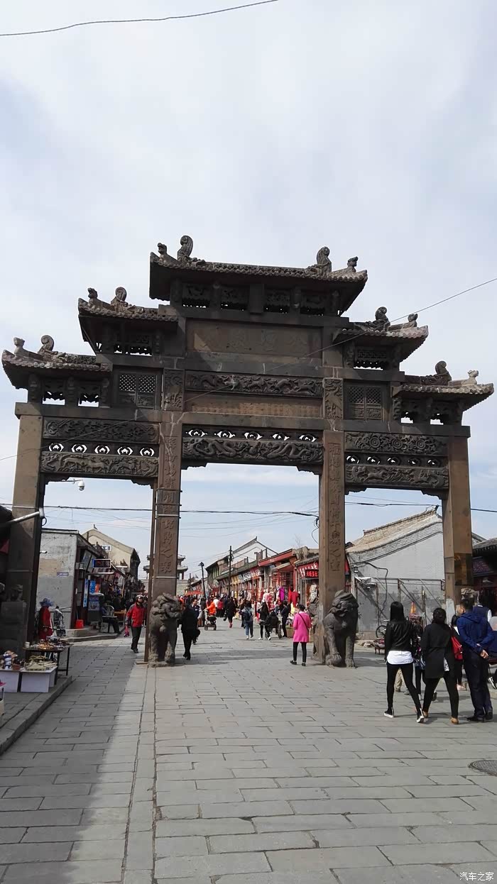 游览宁远古城,感受历史的痕迹.