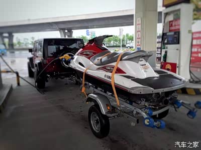 拖辆摩托艇绰绰有余