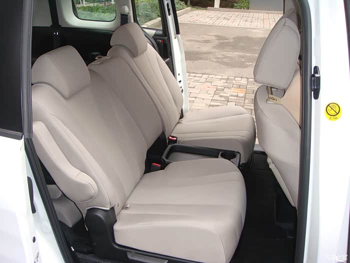 马自达5座椅各种组合模式解锁全