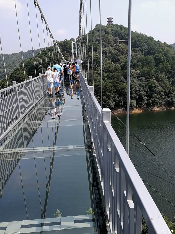 长沙cs75车友会车友会体验石燕湖玻璃桥