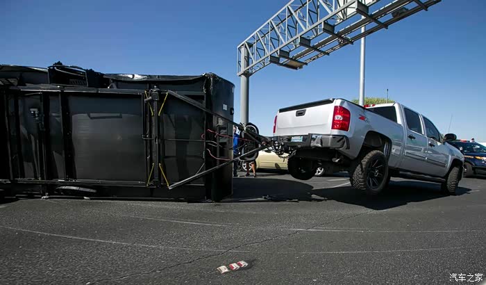 触目惊心国外房车事故的警示