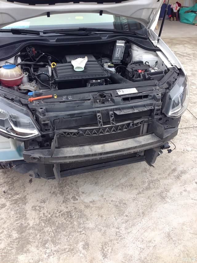 2014款polo有前防撞梁吗