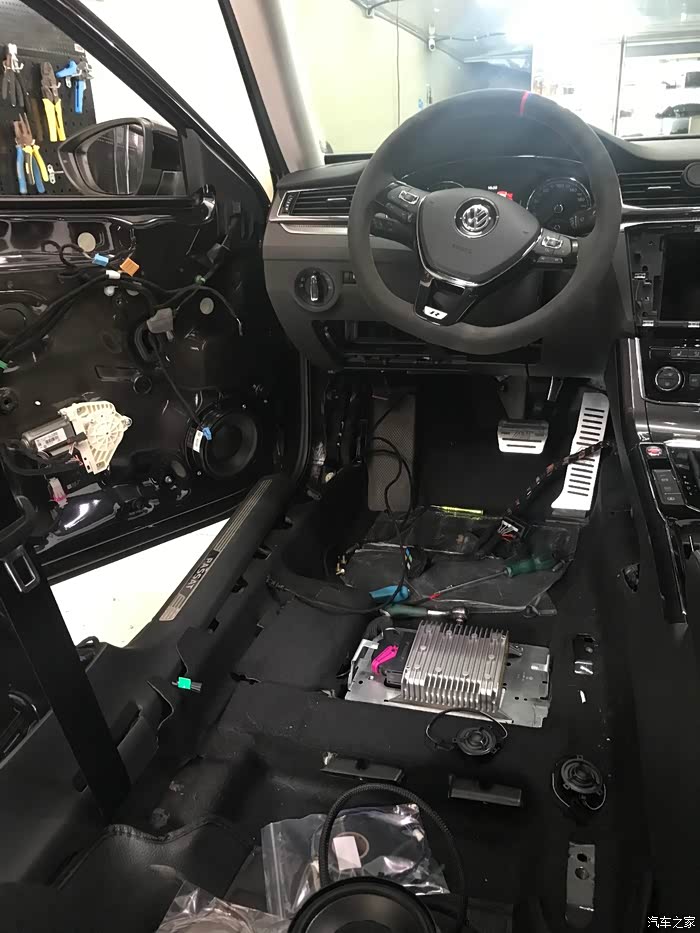 【图】17款帕萨特御尊升级原厂10路丹拿音响 四门车尾隔音,音质提升70