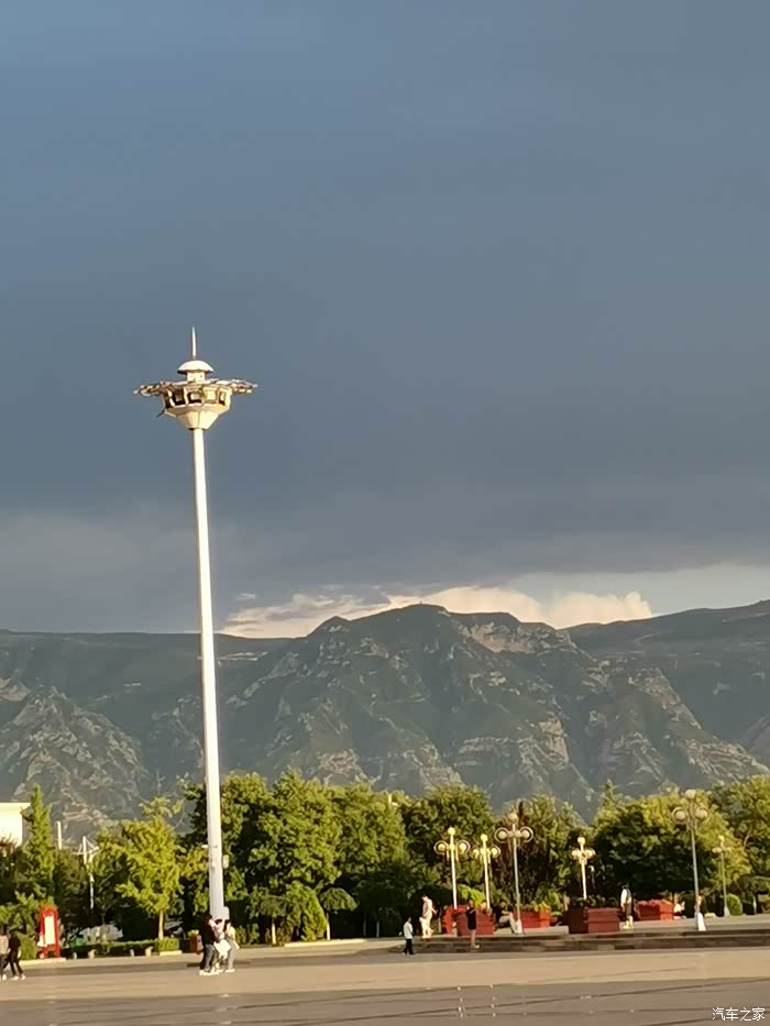 你好2021家乡定襄县的金鼎广场