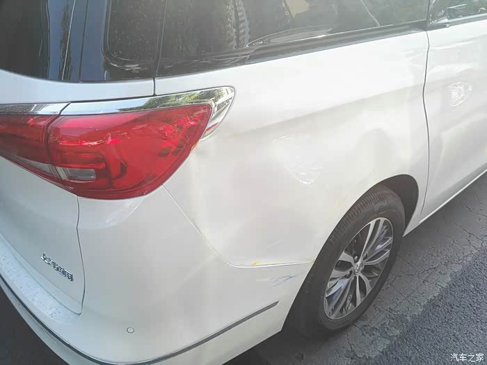 【图】刚买半个月新车出车祸了_别克gl8论坛_汽车之家论坛