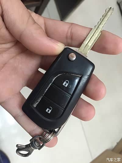 丰田威驰折叠钥匙