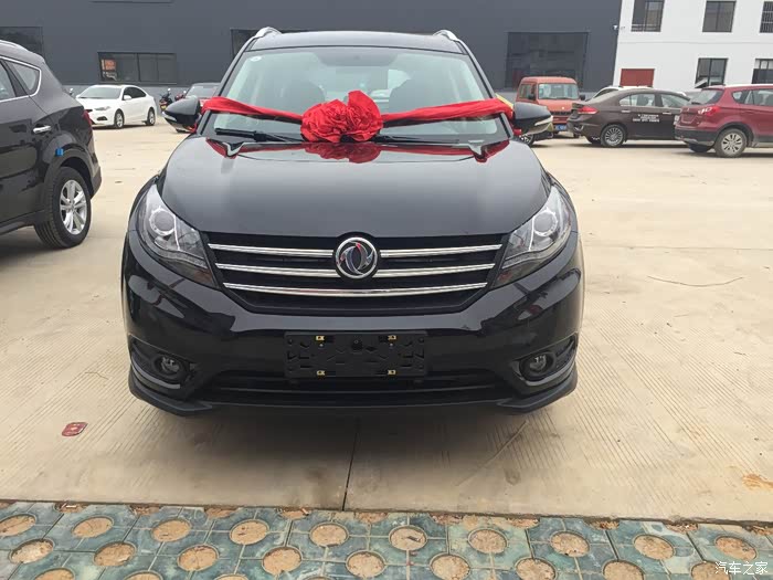 1083 | 回复: 8 东风风光580论坛 今天提风光580,我选了黑色 