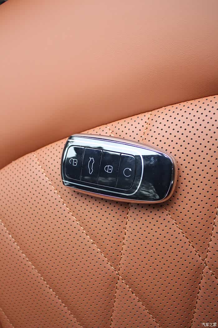 【图】在城中央,我与瑞虎8p一起笑谈时光(自己出镜)_瑞虎8 plus论坛