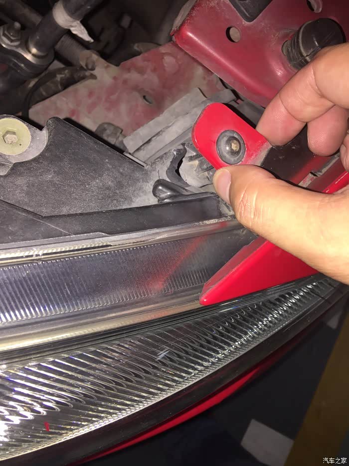 【图】大家帮我看看这个大灯灯脚能修好吗?_英朗论坛_汽车之家论坛