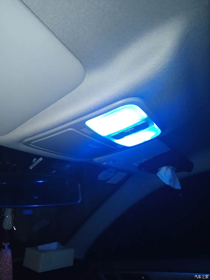 【上海cs75官方车友会】 872致郁系 小改75阅读灯效果展示