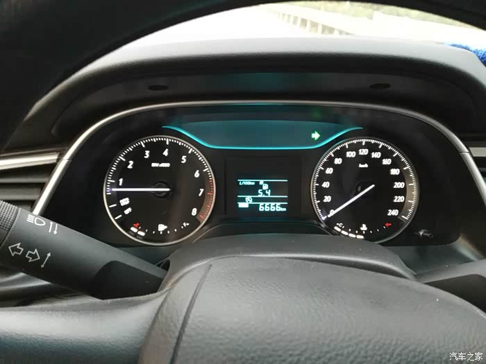 分享几张油耗表的图片