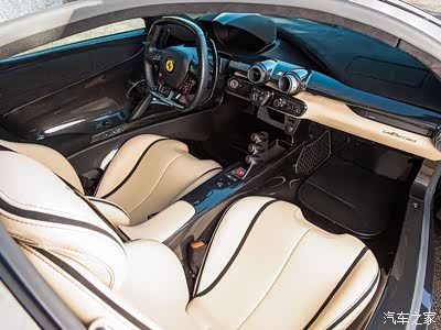 法拉利 laferrari 这白色内饰配上黑色外观 有点帅