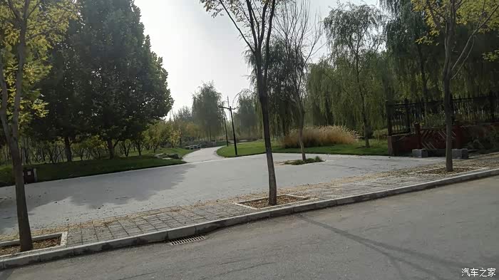 开着我的RX5香山一日游