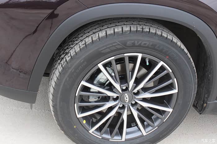 个性鲜明一点不盲从,有颜有品又实用,瑞虎8plus"针不戳"