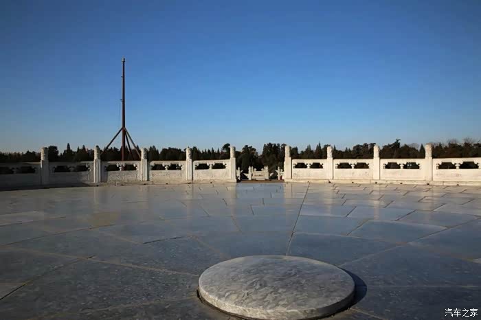 拍摄圜丘坛的天心石