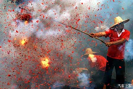 恭喜订车!提车时派人放鞭炮!