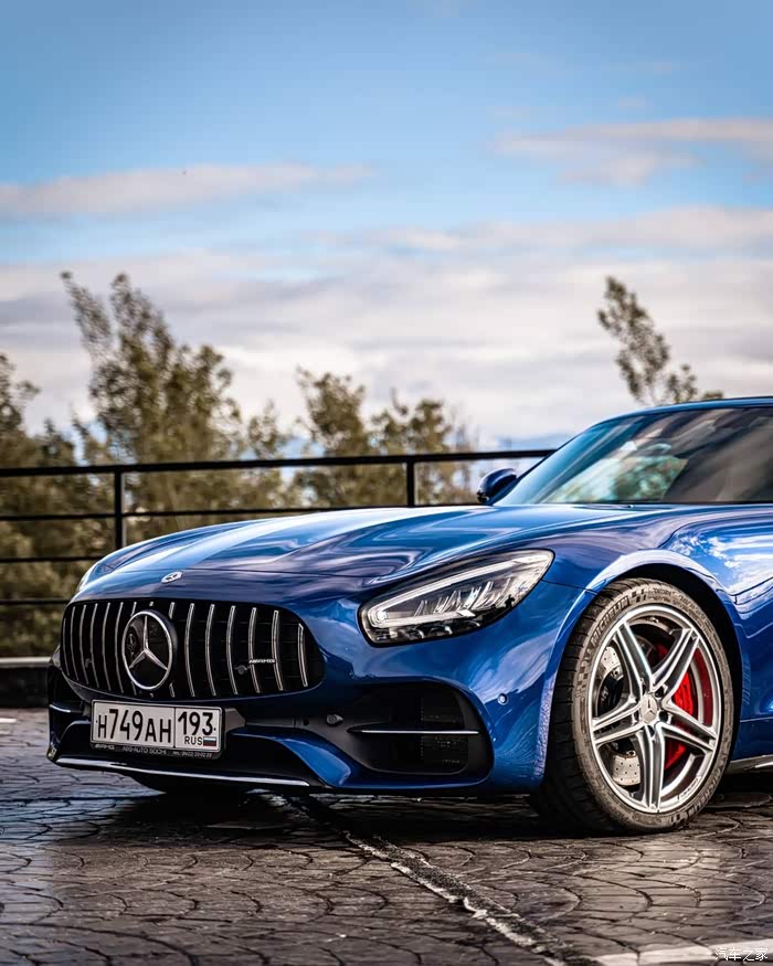 奔驰amggts帅气时尚