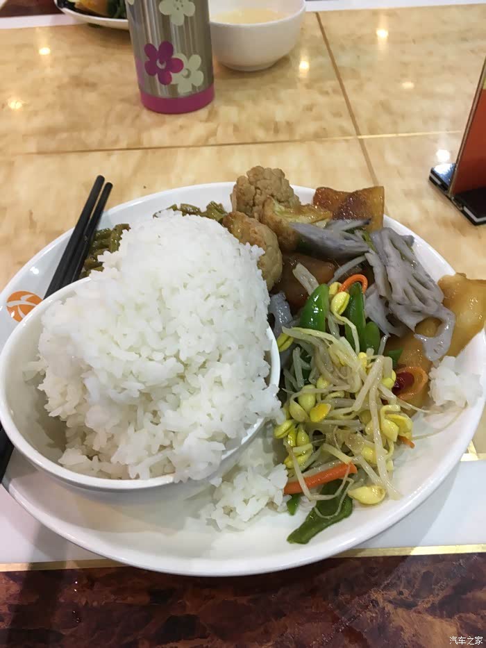 大家觉得高速服务区的饭怎么样?