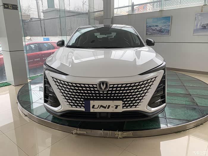 今天店内看车unit星辰白