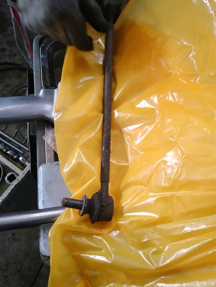 14万公里卡罗拉顺利更换前束杆