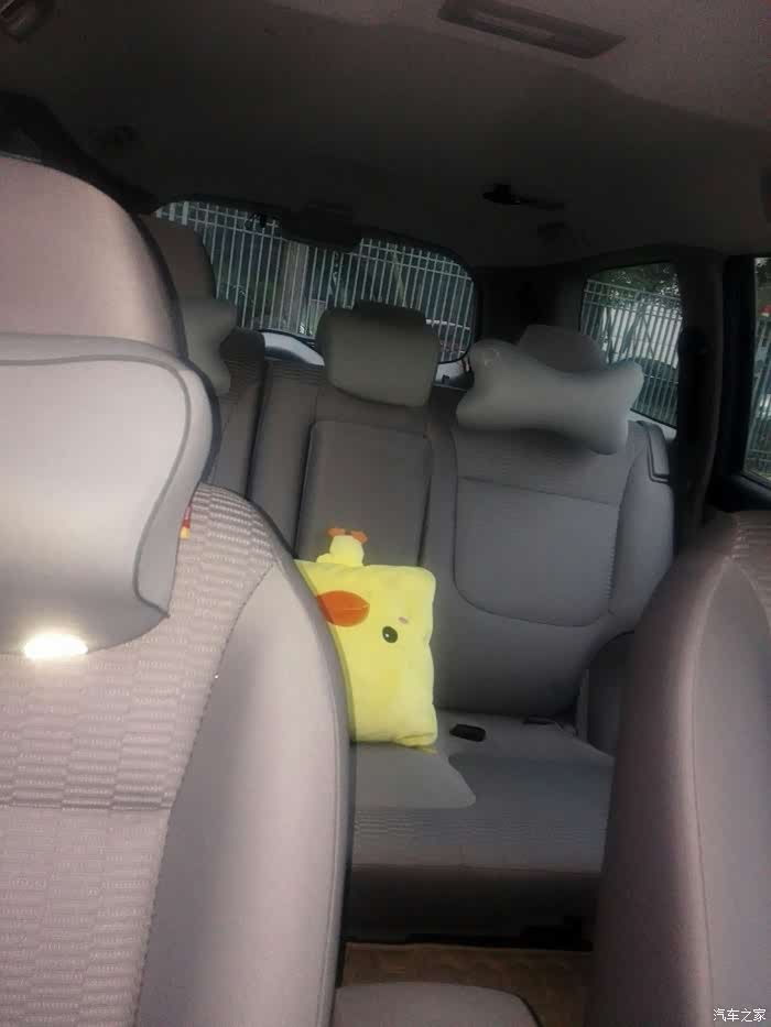 的原因是因为后排中间没有那个头枕_帕杰罗·劲畅论坛_汽车之家论坛