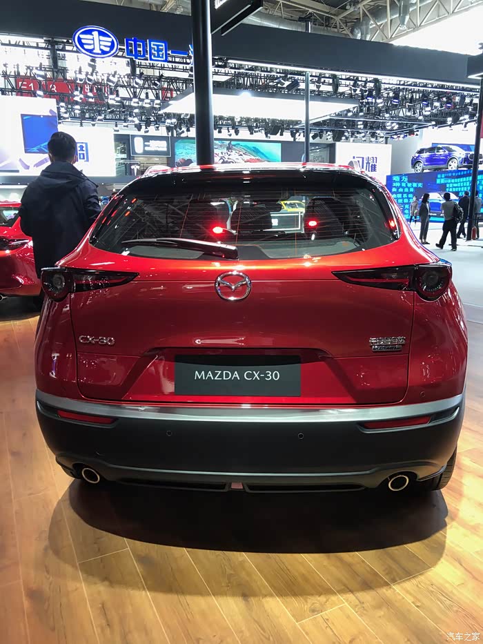 敢发就敢送马自达cx30北京车展实拍图四