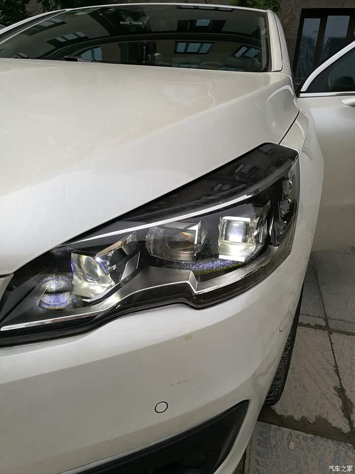 标致508旗舰版led大灯两年不到坏掉三个