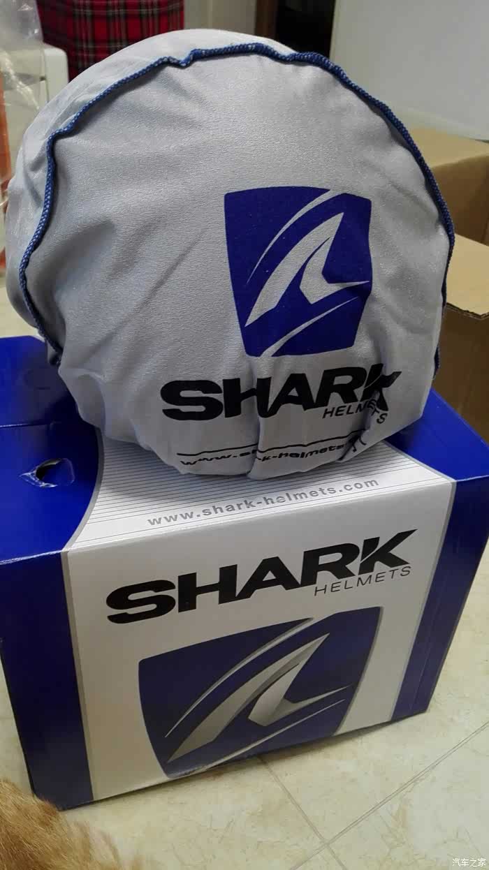 车没到,头盔先行,shark raw伪评测