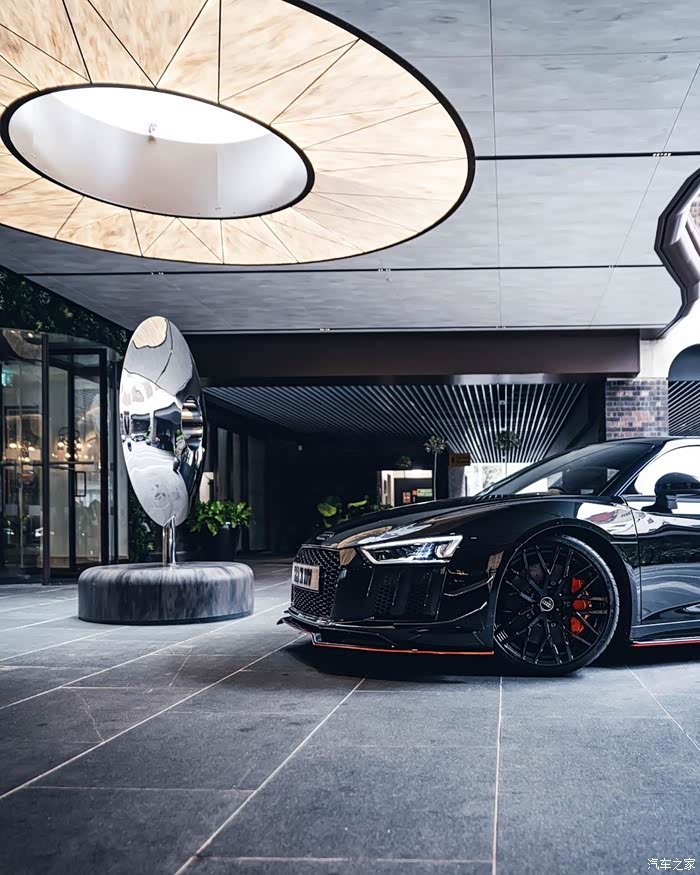 【图】audi r8 霸气十足的陆地黑武士._奥迪r8论坛_汽车之家论坛