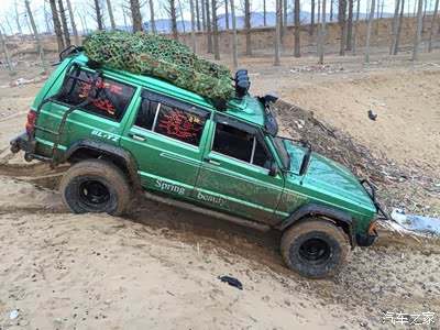 他叫切诺基,他叫213,他也叫北京吉普.