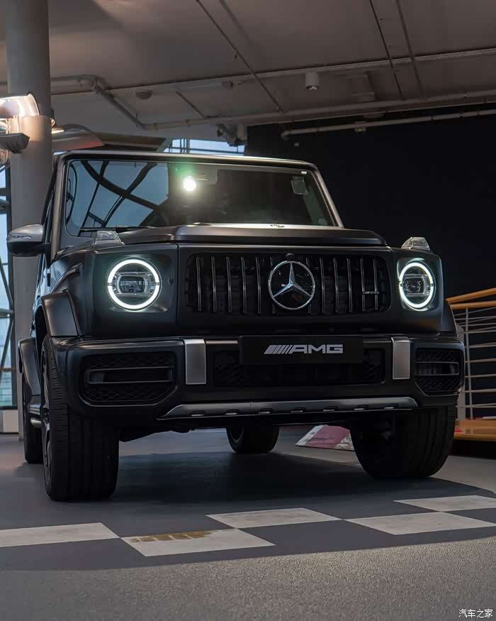 黑色的奔驰amg power mercedes-am,真炫酷