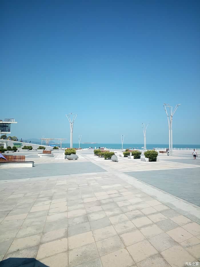 白天的海渔广场一角
