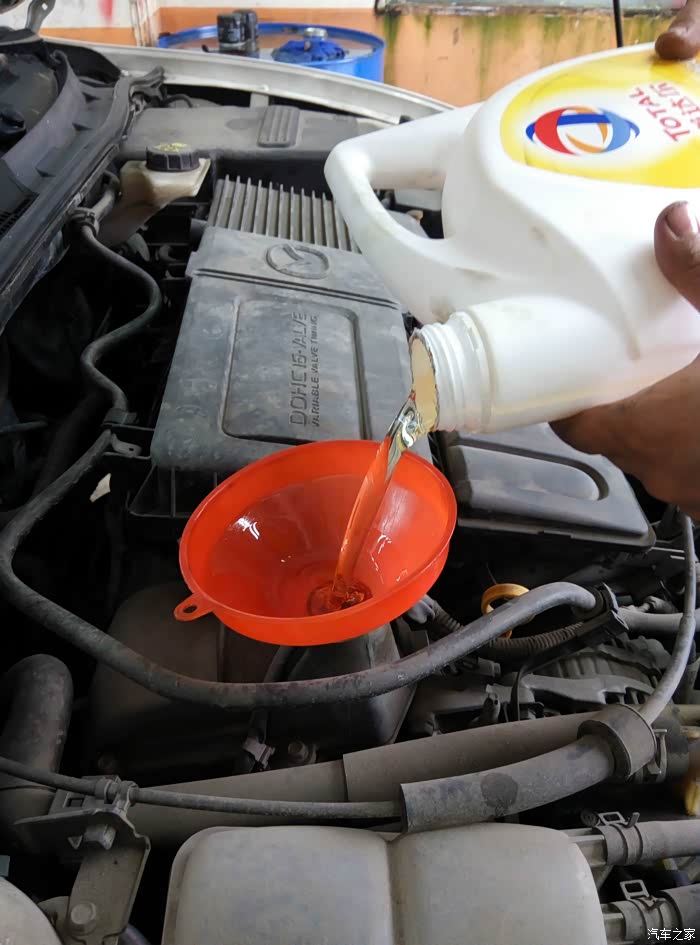 发动机清洗油的过程顺便收10款马3轮毂1只出4个旧轮胎