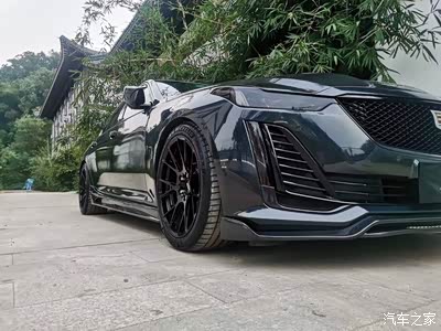 凯迪拉克ct5改装碳纤维前铲?碳纤维机盖