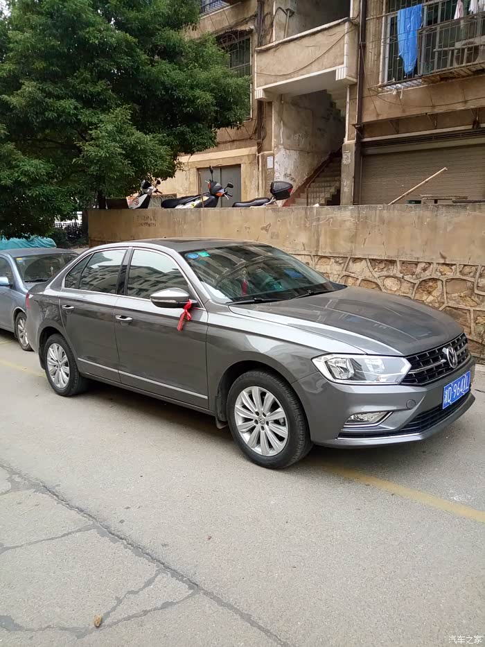 柏林灰全新宝来