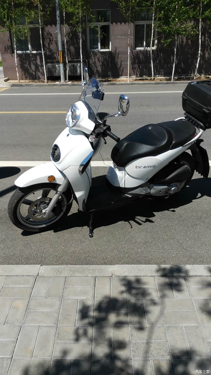 蓝色圣甲虫金城提拉米苏200提车作业