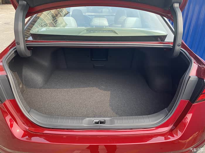 21款天籁该不该选择我们来提前帮你踩下坑