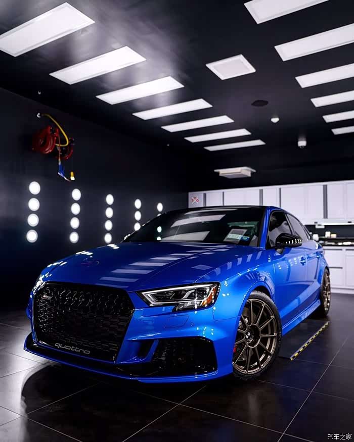 奥迪rs3,这涂装真惊艳