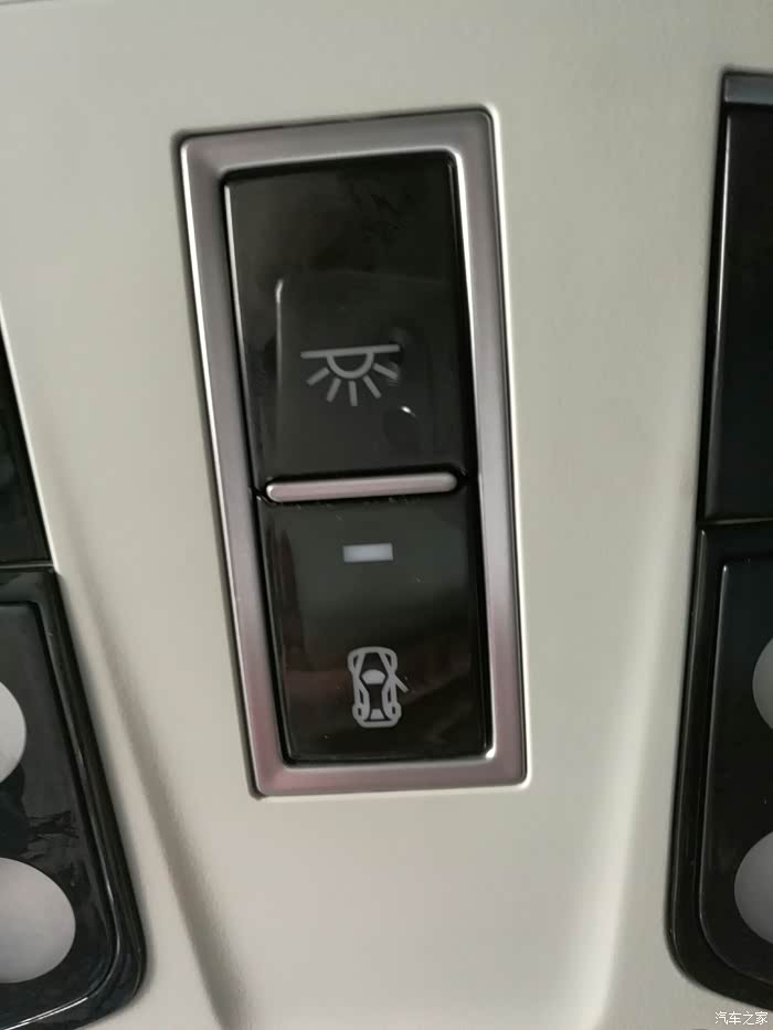 【图】求助,关于车内顶部的车门灯问题_哈弗h2论坛_汽车之家论坛