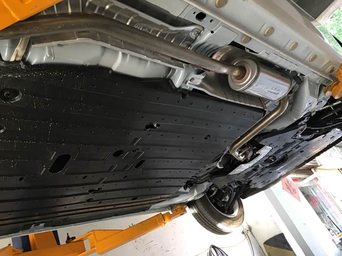 新飞度需要做底盘装甲吗