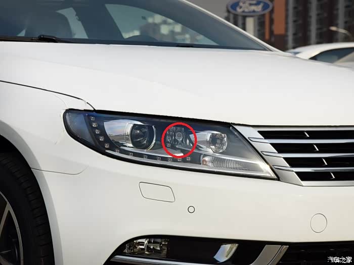 关于16款2.0豪华的大灯随动