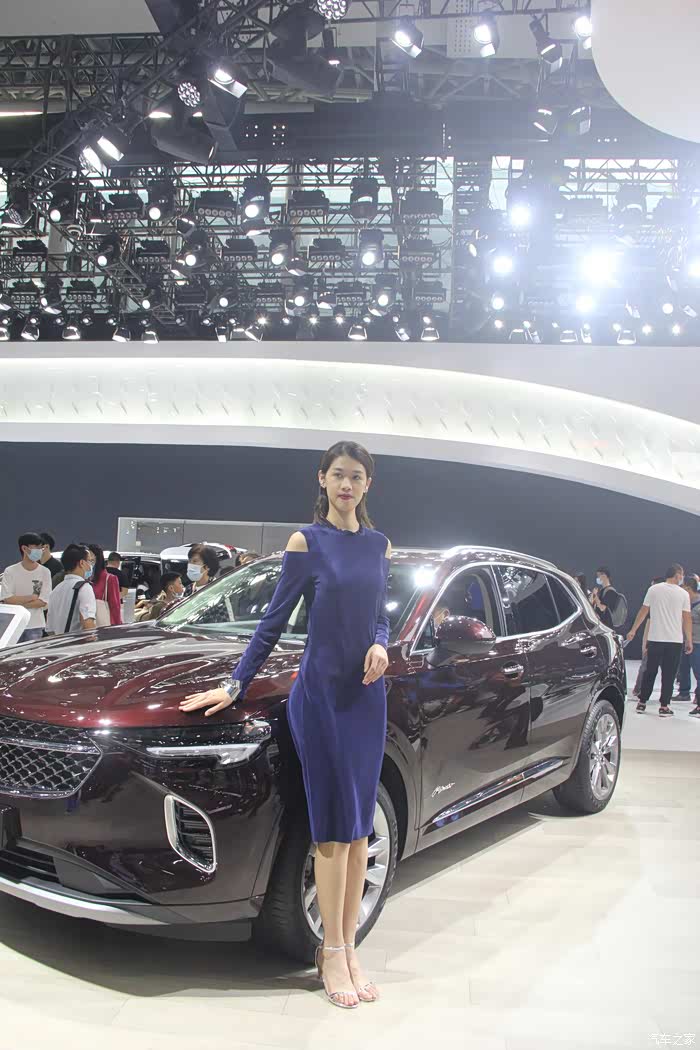 打卡广州车展带你一起去别克汽车展台看模特