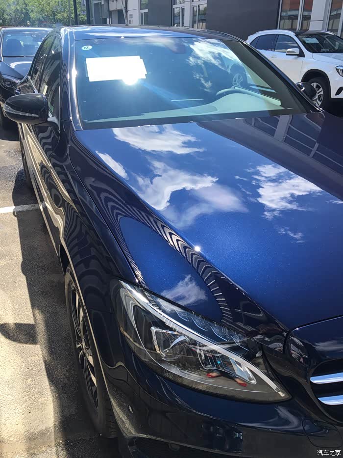 奔驰c200棒棒哒钙蓝色