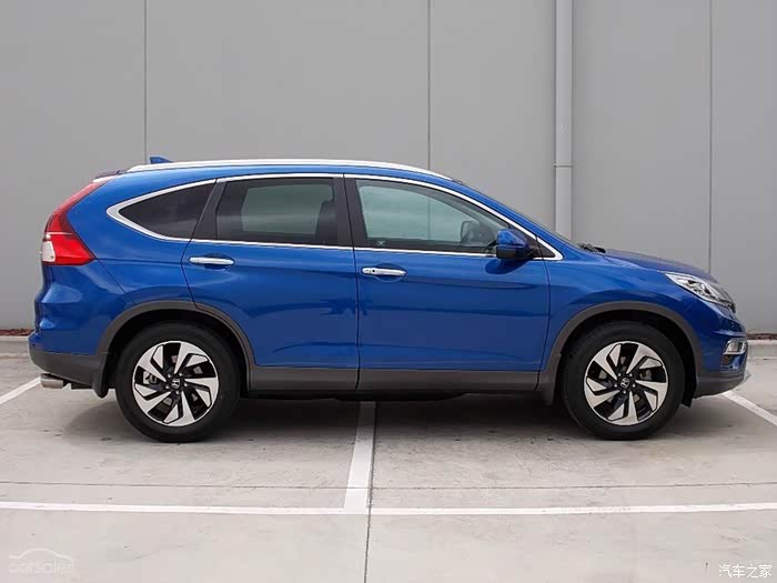 发几张澳洲的蓝色crv简直帅到没朋友