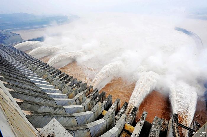 三峡水库最大洪峰图片