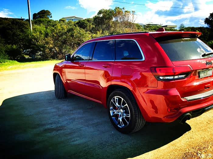 怒提红色大切诺基srt不后悔的选择老婆镇楼新增照片