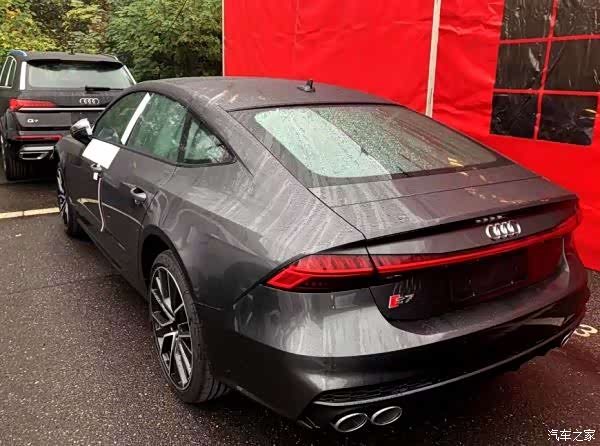 全新奥迪s7,4.6s破百的"西装暴徒"