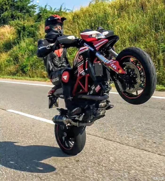 杜卡迪全系翘头照