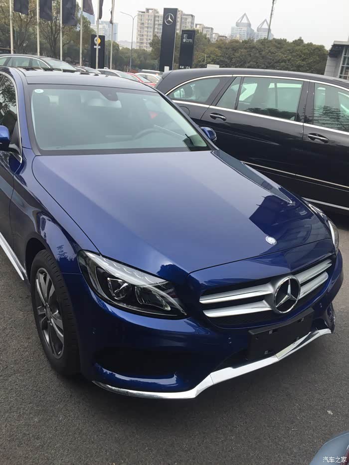 不纠结的选择奔驰c200l2016款钙蓝色提车
